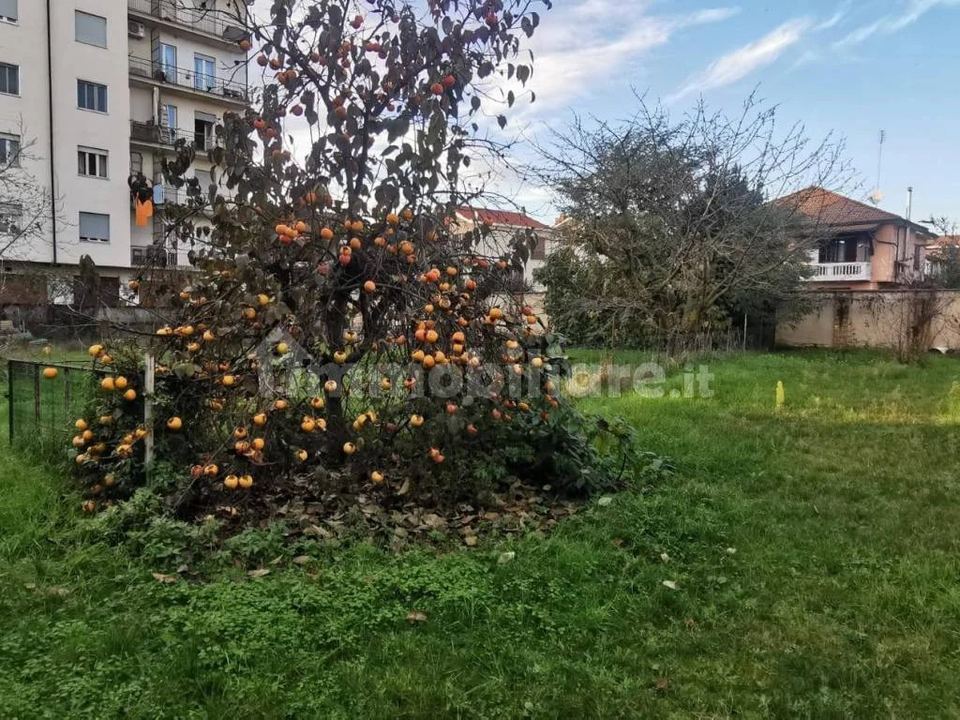 Terreno edificabile con permesso, Asti · Collina Volta: foto 2 di 3
