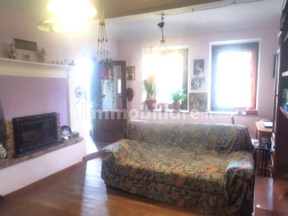 House in the woods, renovated, Casalborgone: photo 3 of 4