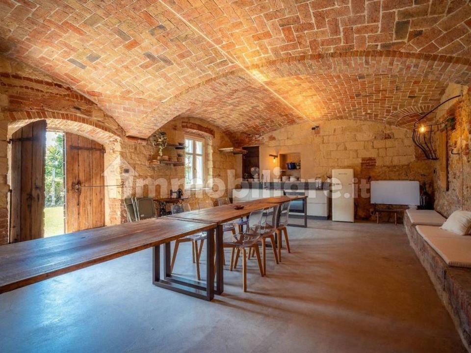 Restored stone farmhouse, Grazzano Badoglio: photo 3 of 4